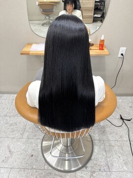 シカ 神戸三宮元町店(Cica) 髪質改善 UPTOGLOSS 美髪 黒髪 ロング ストレート