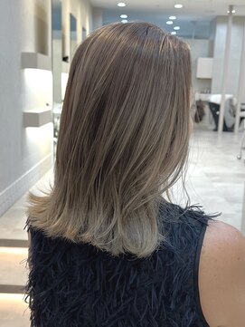 ヴィサージュアクト(VISAGE a.c.t) バレイヤージュカラー