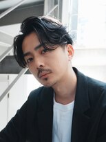 レタッチバイフィフス(RETOUCH by fifth)&nbsp;原宿フェザーパーマルーズパーマメンズカットセンターパート30代