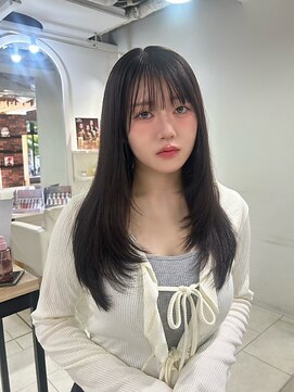 ケーツー心斎橋 クイーンズガーデン バイ ケーツー(K two QUEEN'S GARDEN by K two) レイヤーカット*ロングヘア*髪質改善トリートメント*顔周り