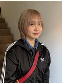 ミルクブラウンミディアムレイヤーくびれボブダブルカラー原宿