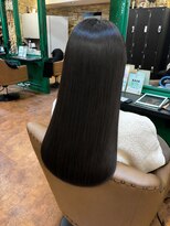ヘアーラウンジ アンフィ 井土ヶ谷(Hair Lounge Anphi) うねり広がり抑えるうるツヤ縮毛矯正