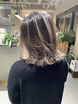 ニキータ(Nikiita)&nbsp;【nikiita女子】バレイヤージュ くすみグレージュ B12964