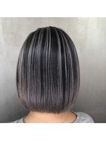 テテ(TETE) バレイヤージュグレー 長堀橋×心斎橋