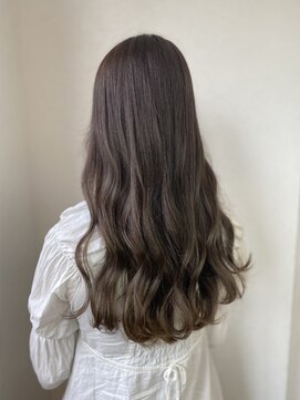 ロミー(Romy) ヘアカット/ナチュラルブラウン/トリートメント/ヘアケア