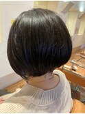 前下がり×ショートボブ