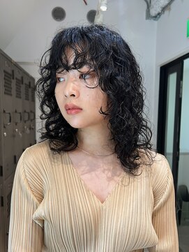 ナループロアツム(Nalu pu loa Tsum) ハードパーマ/ロングパーマ/レイヤーパーマ/黒髪パーマ