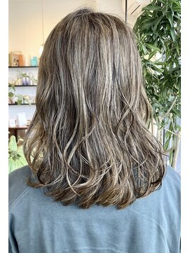 ファニータ(Funny-Ta) セミロング