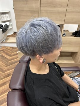 ヒカリ バイ イサミ 西川口(Hikari by ISAMI) 韓国マッシュスペインカールスパイキーショート〈理容室〉西川口