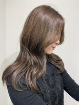 アンリ(Anli)&nbsp;《Anli＊Rina》韓国風レイヤー×くすみベージュ