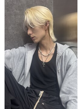 スライバイリアオオサカ(Sly By Ria OSAKA) ウルフヘア/カルマヘア/ブリーチ/ダブルカラー【梅田】【大阪】