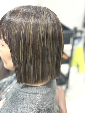 ロスコ(ROTHKO) 【白髪ぼかしハイライト&韓国風タッセルボブ】