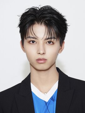 レガシー(REGASEA) 韓国メンズヘア ニュアンスパーマ ダウンパーマ コンマヘア