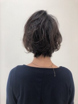 ダスティ 豊科駅前店(Dasty) ひし形ショートボブ