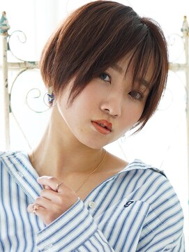 フミ(Fumi) 柔らかな質感ショート