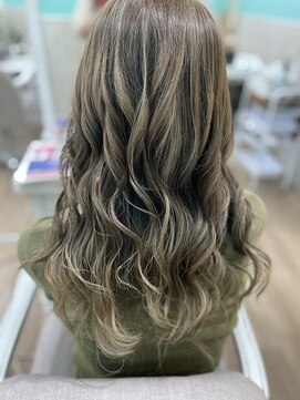 サロンドゥレゴッド(Salon de ReGod) プラチナマット