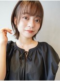 顔まわりレイヤー/切りっぱなしボブ/ミディアム