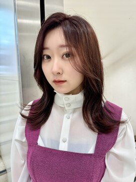 メイカ(MEIKA) ”くびれヘア×レッドブラウン”