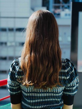 フローラビューティーヘアー(Flora Beauty Hair) ガーリーロングヘア/20代/30代/40代/50代/岡山/表町