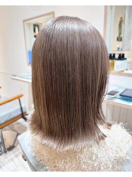 アコバイネオリーブ(aco by Neolive) シルバーベージュ×外ハネボブ