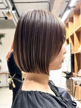 ネア(nea) ショートボブ