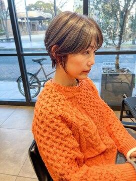 シュプール(SPUR) 立体感奥行きショートボブ×チャコールグレー艶カラー20代30代