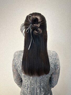 サリーワンフォーワン(Sally 141) カチモリハーフアップ