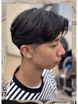 アモーレ&nbsp;カルマパーマ風・毛流れセンターパート