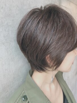 ジーナハーバー(JEANA HARBOR) 大人ショートからの伸ばしかけスタイル☆くびれショートボブ
