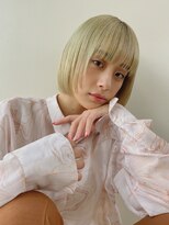 ペールグリーン/顔まわりカット