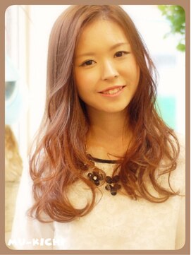 むーきち 三鷹(mu-kichi) ピンクアッシュのゆるふわエアリーウェーブ【mu-kichi三鷹】