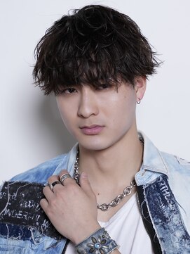 シャイン 大宮(SHINE) メンズカット/パーマ/ヘッドスパ/ブリーチ/眉毛/韓国/大宮/Men's