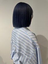 シェリッシュ ノース(Sheriche North) 大人気◎切りっぱなしボブ×ネイビーブルー【ブリーチ２回】