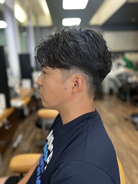リッツファミリーズ ニコ本原店(RIT FAMILY Z) 大人男子パーマ