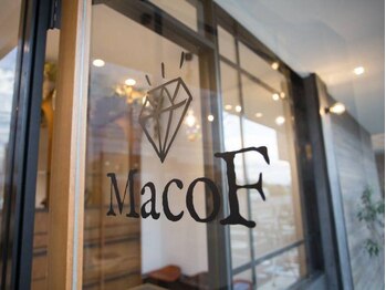 マコフ(MacoF)の写真/【半個室の空間♪】お客様との繋がりを大切にしています♪時間をかけてカウンセリングし、お悩みも解決◎