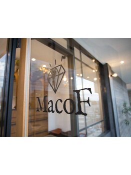 【半個室の空間♪】お客様との繋がりを大切にしています♪時間をかけてカウンセリングし、お悩みも解決◎