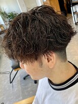 フゥ 宇都宮(FeU)&nbsp;波巻きパーマメンズパーマメンズヘアツーブロックツイストパーマ