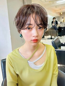 ヴェイン 渋谷(vain) マッシュショート 前髪パーマ 薄め前髪 ブラウンカラー