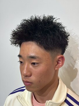 シャイン 大宮(SHINE) メンズカット/パーマ/ヘッドスパ/ブリーチ/眉毛/韓国/大宮/Men's