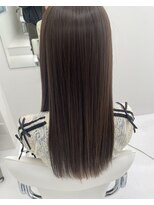 ニューカマー バイ ヘッドライト シブヤ(NEW COMER by HEADLIGHT shibuya)&nbsp;ナチュラルストレート×艶髪