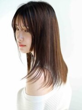 ティファ 自由が丘店(Tiffa) クラゲヘアー/オリーブグレー/小顔/ココアベージュ［自由が丘］