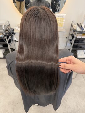 【金沢】髪質改善ストレート|自然なツヤと柔らかさUP