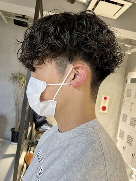 エリマ 調布(elima) 波巻きパーマ/刈り上げツーブロック/重めマッシュ/無造作パーマ