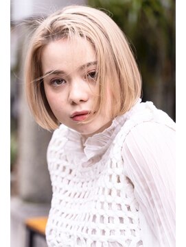 メーヴェ(Mowen) mowen 南堀江 ボブ×メルティーベージュ×艶髪