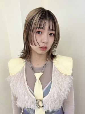 骨格や雰囲気に似合わせ、顔周りに束感や動きをつけて雰囲気あるお洒落ヘアに！