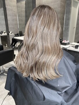 アンダーバーホワイト 鳳店(_WHITE) ☆ホワイトベージュハイライト☆