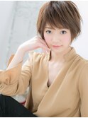 斜めバングで目力UP☆ツヤ髪エアリーショートg小山20代30代40代