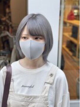 ディア(.eer) 【.eer 南船場/心斎橋】ショートウルフ×うさぎグレーアッシュ