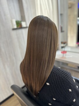 ネクサス 心斎橋(Nexus) グレーベージュレイヤーロングアッシュカラー 黒髪 心斎橋