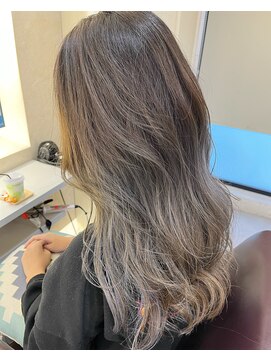 アヴァンス 江坂店(AVANCE.) グラデーションカラー